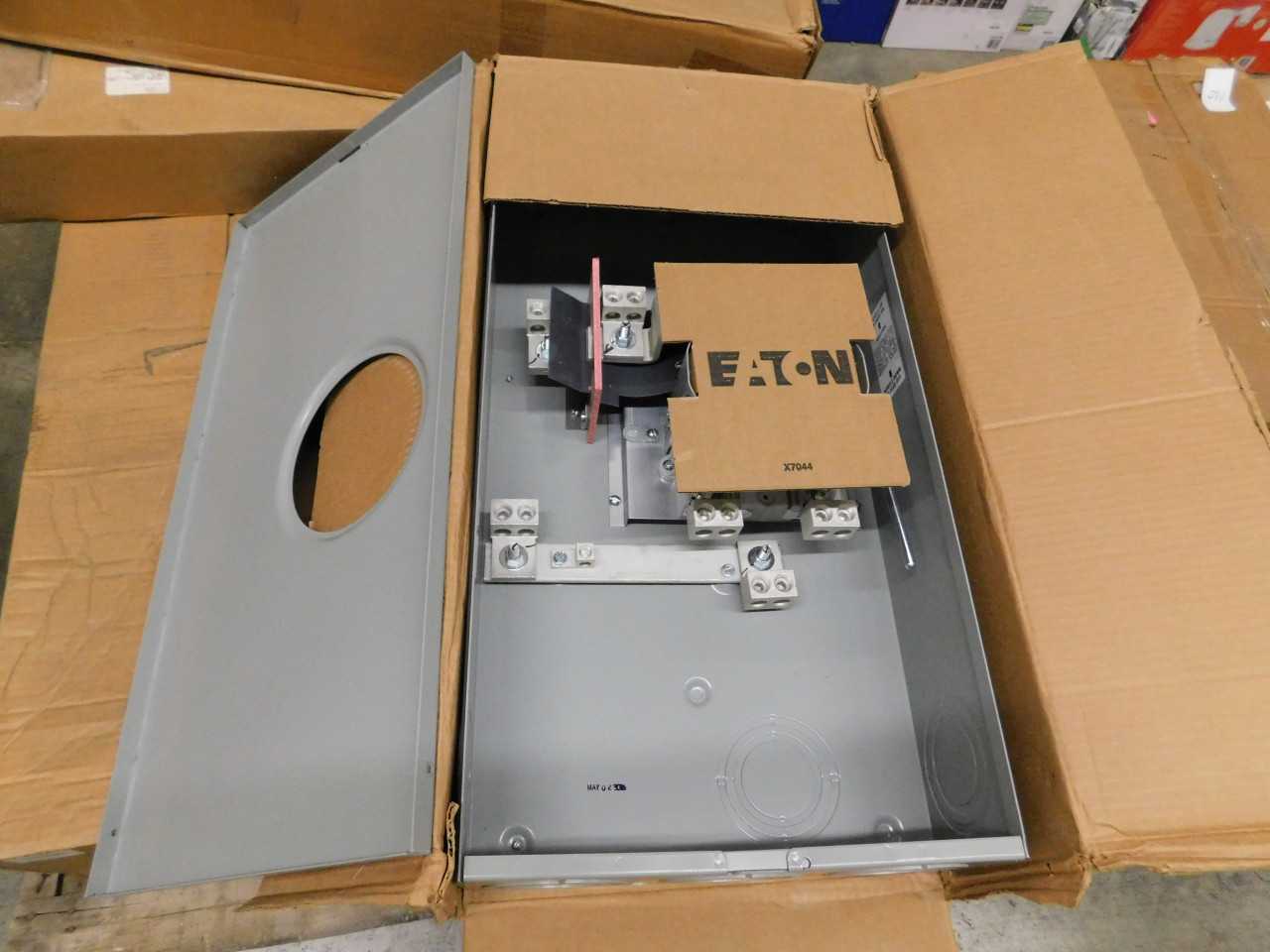 Lot of 1 Meter Socket - INDUSTRIAL PARTS