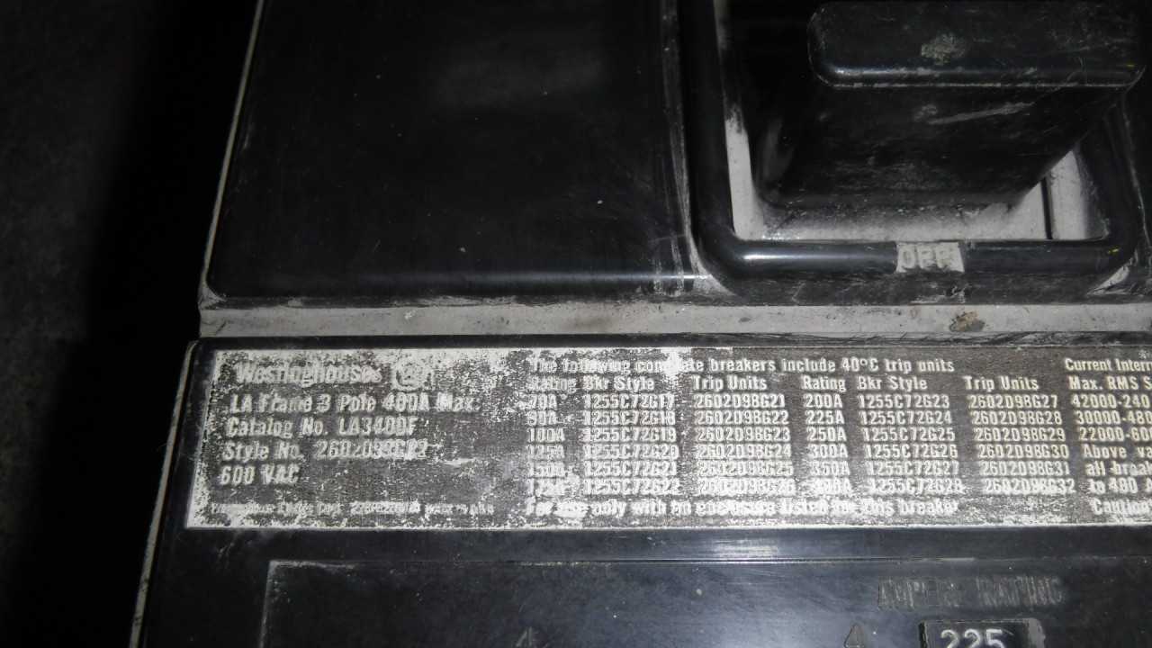 225 Amp Westinghouse Circuit Breaker - CIRCUIT BREAKERS
