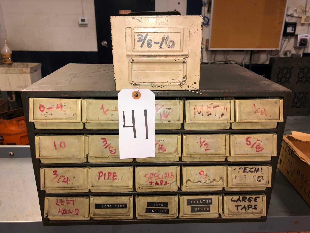 20 Spot Nuts & Bolts Cabinet. Empty no contents. Bins only - TOOL STORAGE