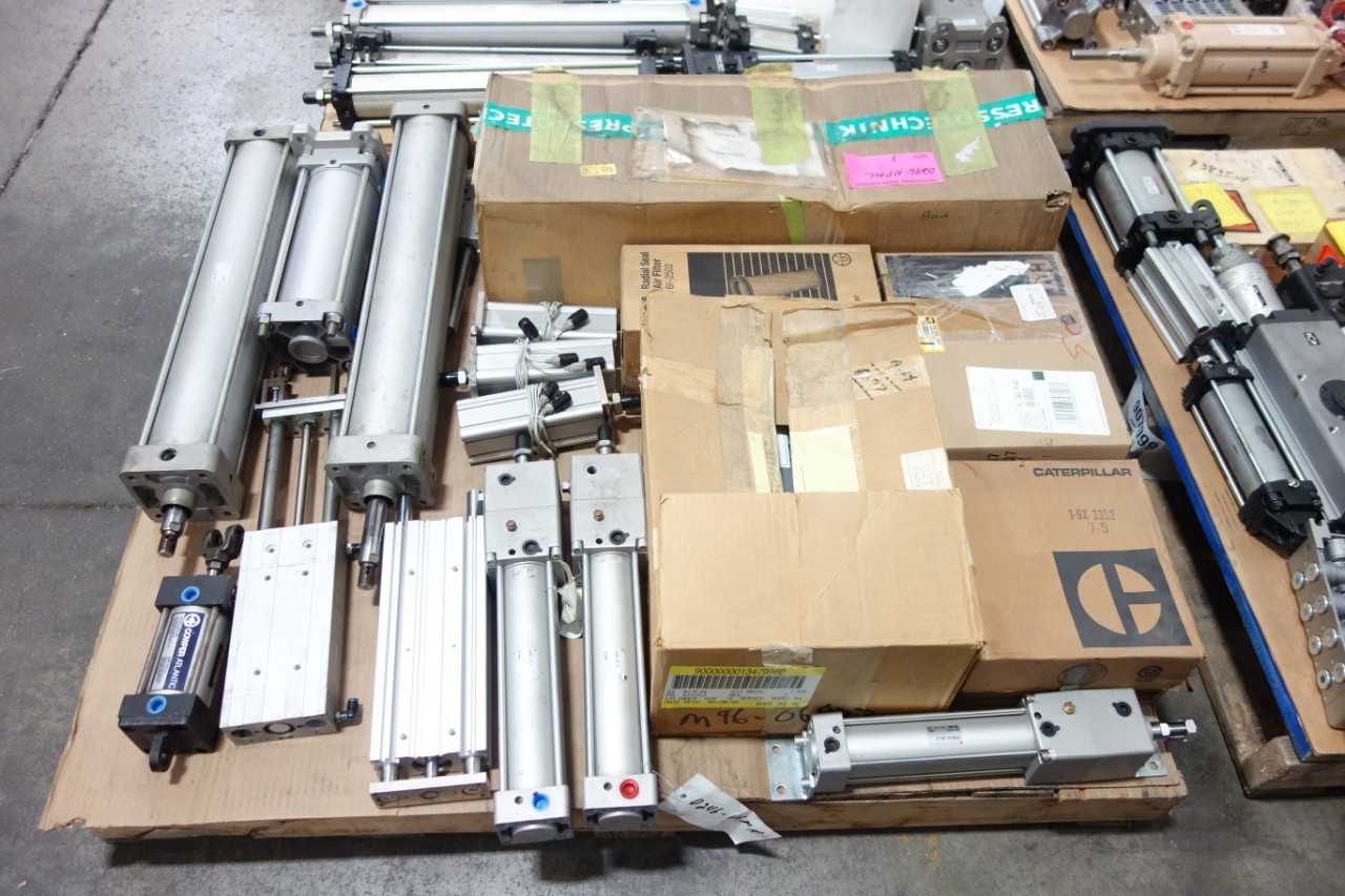 4 PALLTES OF ASSORTED PNEUMATIC PARTS AND ACCESSORIES - PNEUMATIC POWER TOOL