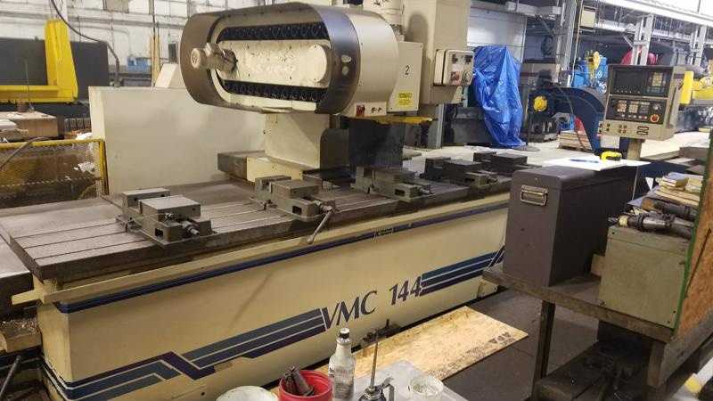 Komo VMC 144 CNC Vertical Roughing Mill - MACHINING CENTERS