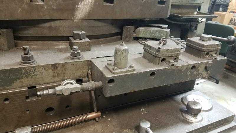 36" x 36" Air Lift Rotary Table - MACHINE TOOLING