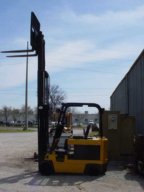 DAEWOO ELECTRIC FORKLIFT - FORKLIFTS