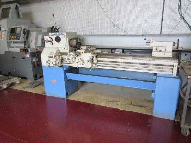 LEBLOND REGAL HYDRO SHIFT 15" x 40" ENGINE LATHE - LATHES LEBLOND REGAL HYDRO SHIFT 15" x 40" ENGINE LATHE - LATHES