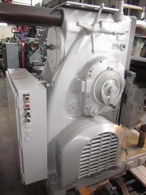 KEARNEY & TRECKER HORIZONTAL MILL - MILLING MACHINES