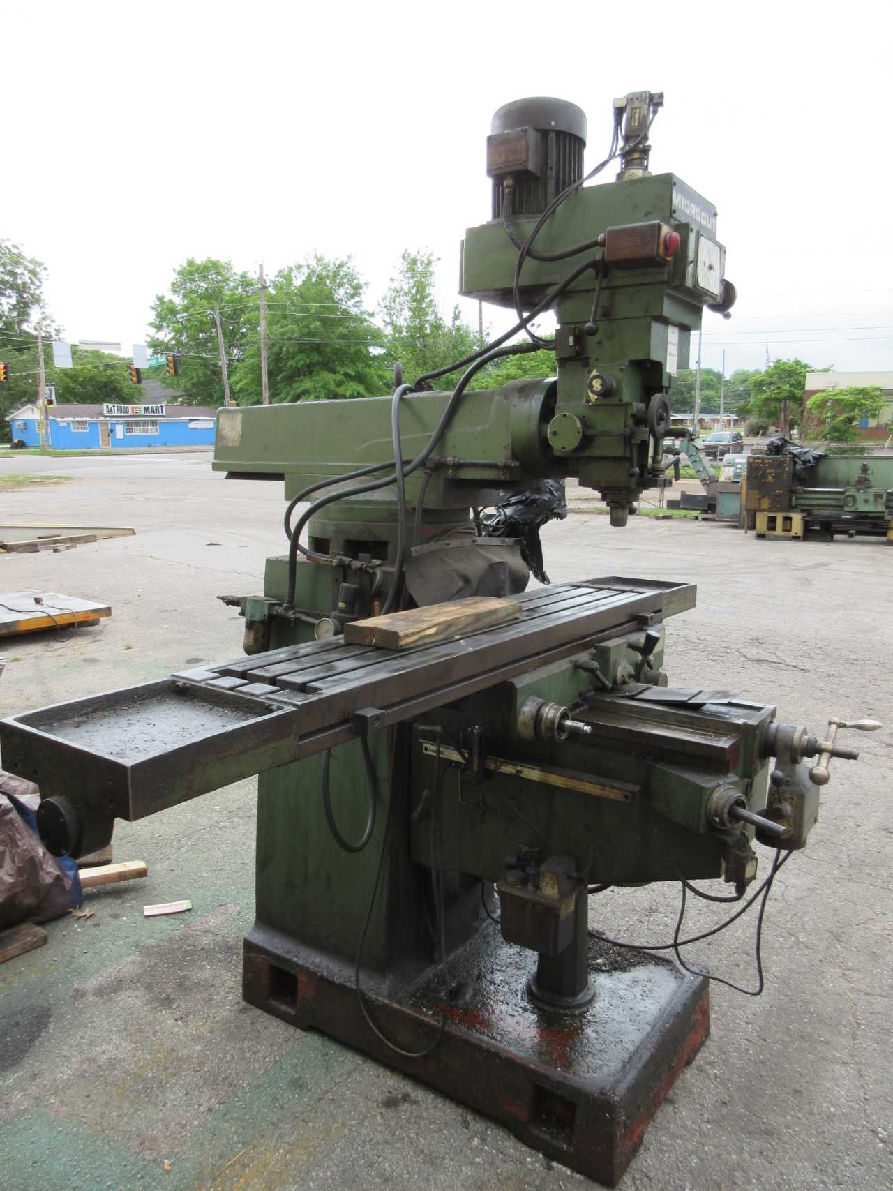 MICROCUT KNEE MILL - MILLING MACHINES