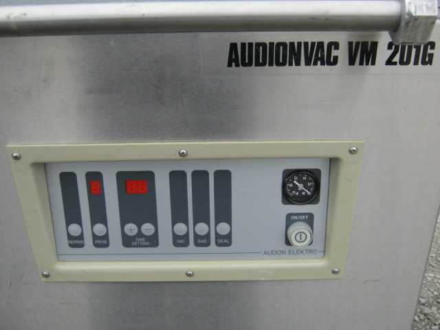 AUDIONVAC VACUUM PACKAGING MACHINE - PACKAGING