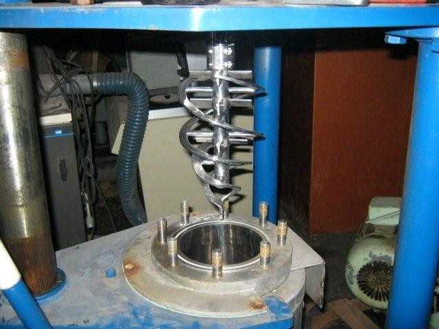 AUTOCLAVE ENGINEERS STIRRED REACTOR - PROCESS EQUIPMENT