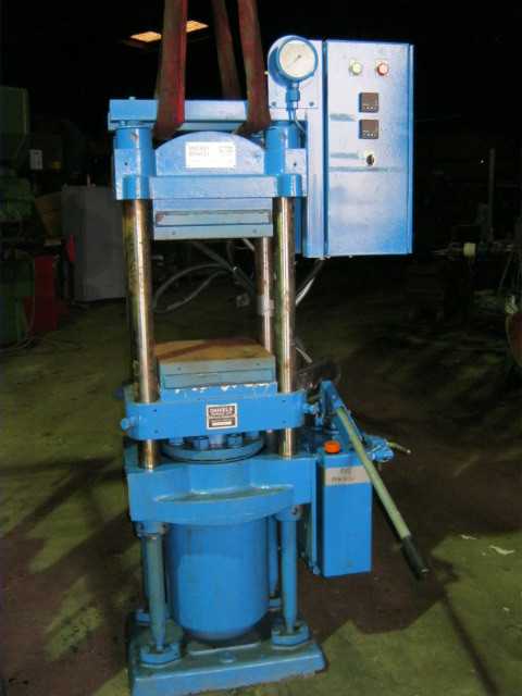 DANIELS HYDRAULIC LAB PRESS - PRESSES