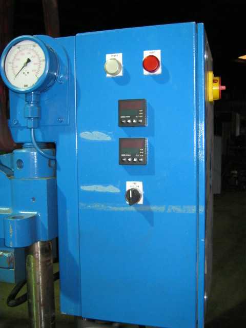 DANIELS HYDRAULIC LAB PRESS - PRESSES