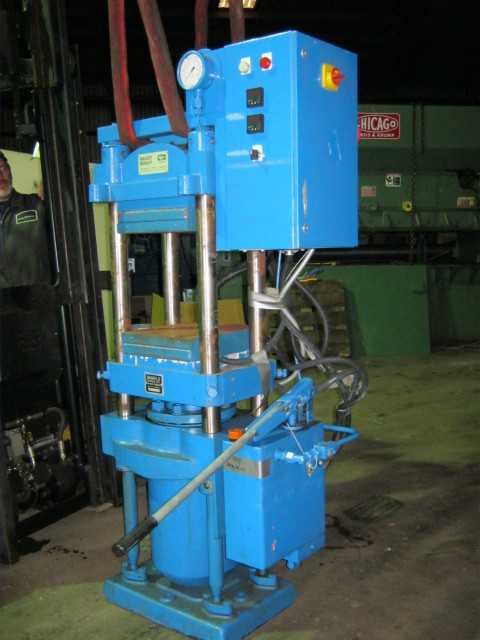 DANIELS HYDRAULIC LAB PRESS - PRESSES DANIELS HYDRAULIC LAB PRESS - PRESSES