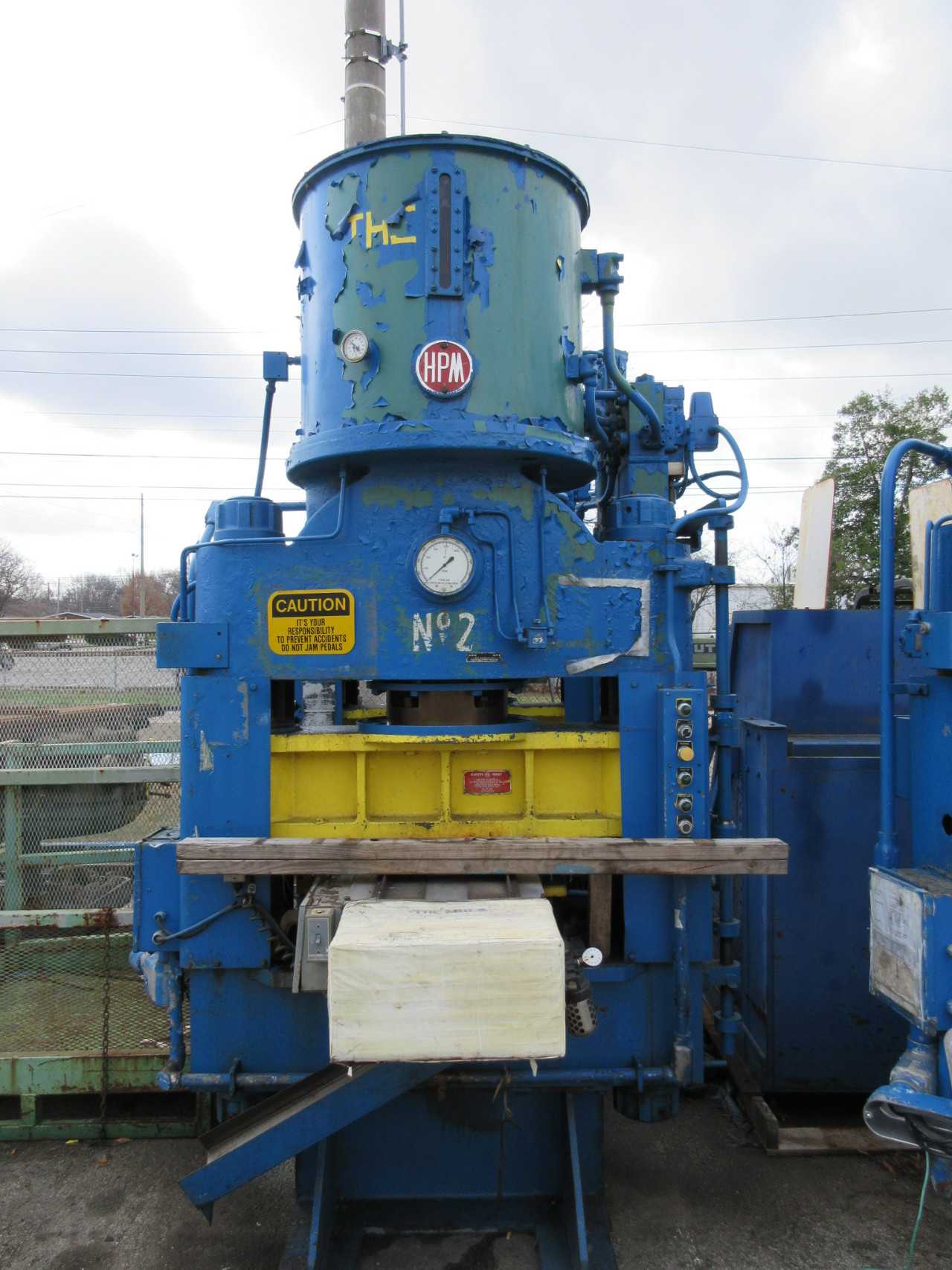 HPM 200 TON HYDRAULIC PRESS - PRESSES