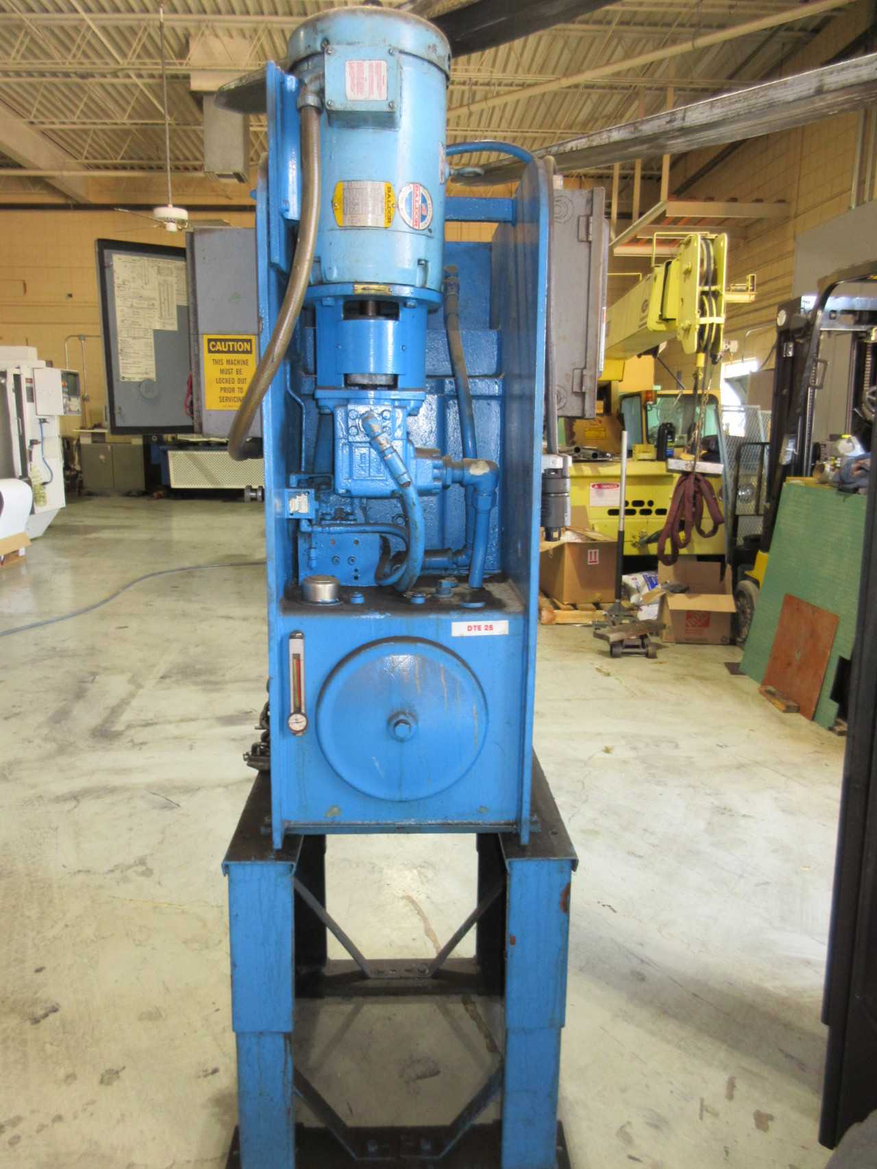 MULTIPRESS 8 TON C-FRAME HYDRAULIC PRESS - PRESSES