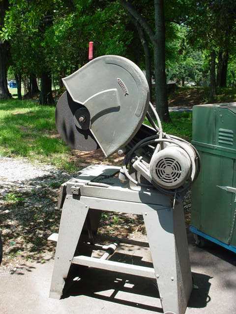 EVERETT INDUSTRIES CUT-OFF SAW - METAL SAWS