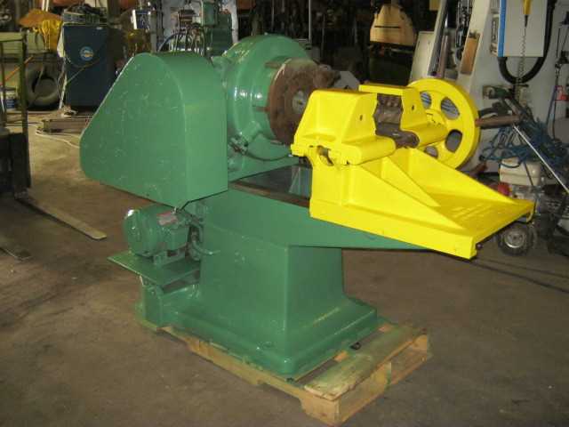 OSTER PIPE THREADER - MACHINING ACCESSORIES & TOOLING