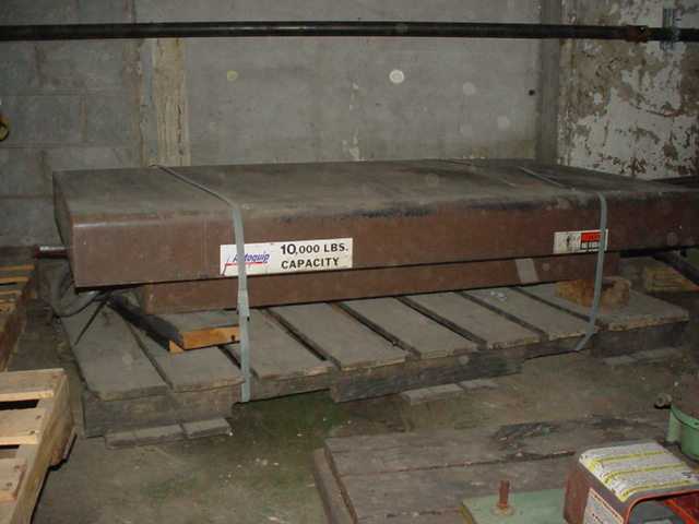 AUTOQUIP LIFT TABLE - LIFT CART AUTOQUIP LIFT TABLE - LIFT CART