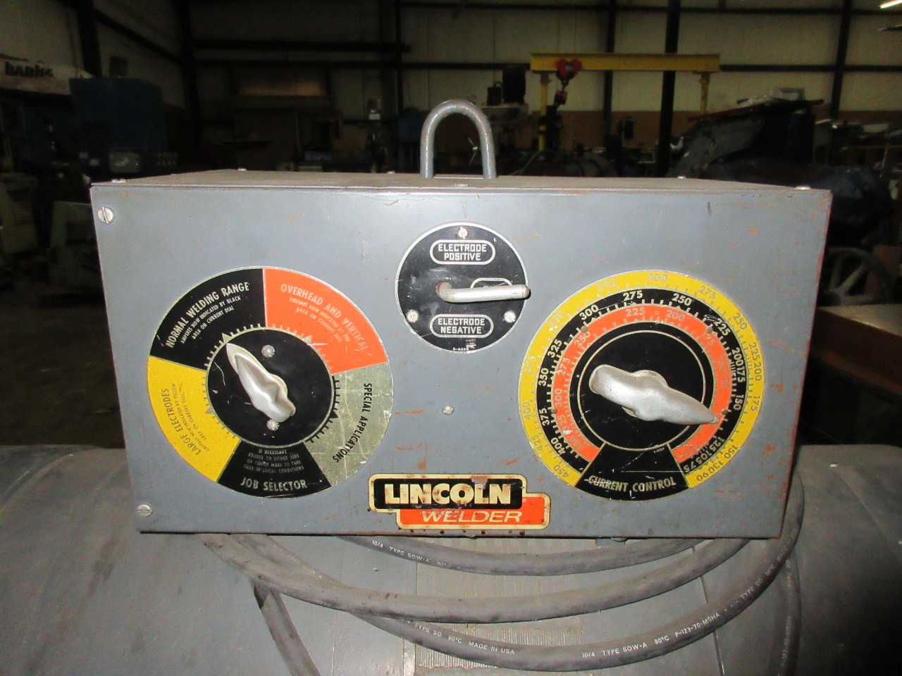 LINCOLN ARC WELDER SAE 300 - WELDING EQUIPMENT