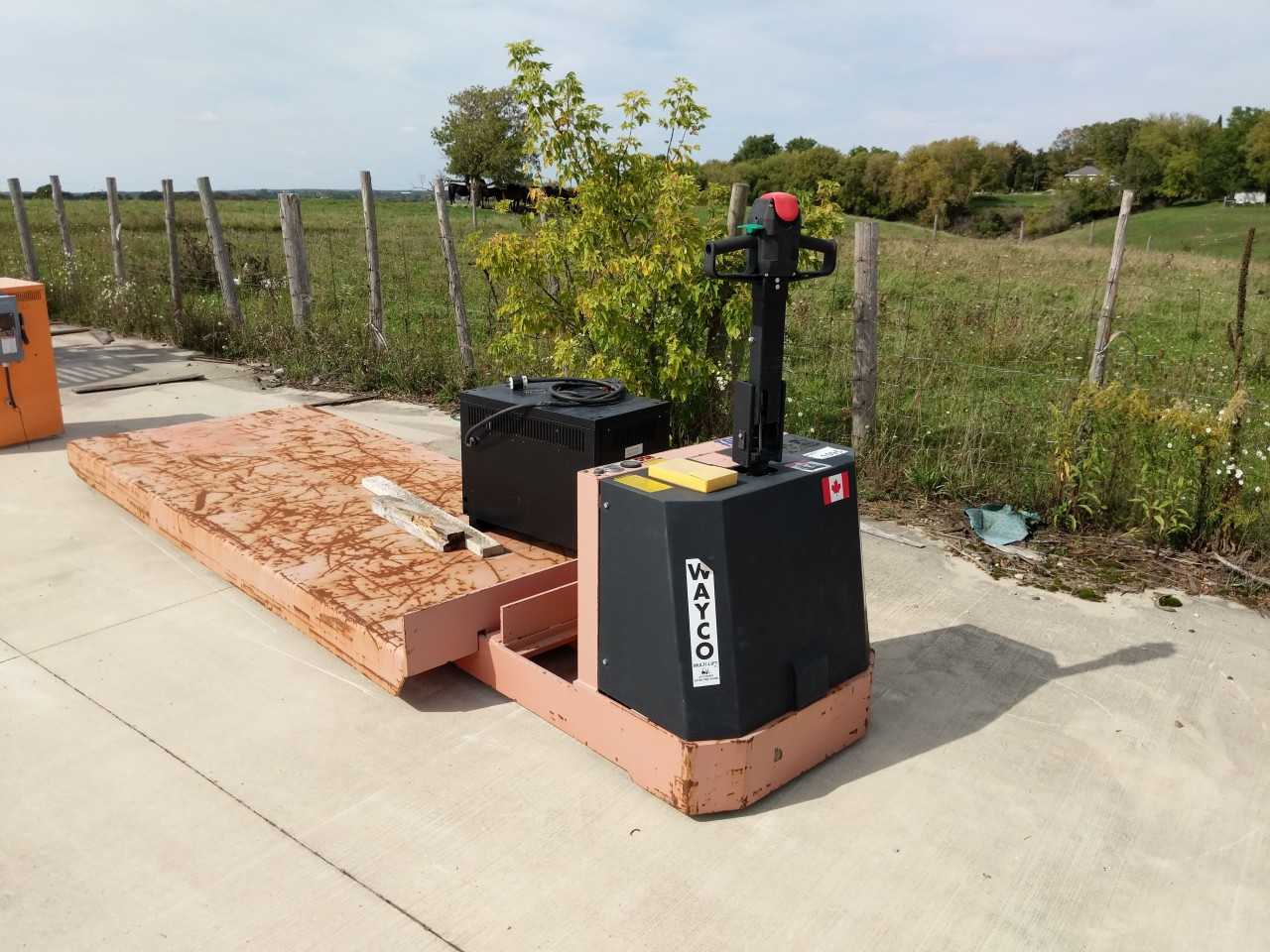 Toniko T12WP Electric Pallet Jack w/ Charger - MATERIAL HANDLING Toniko T12WP Electric Pallet Jack w/ Charger - MATERIAL HANDLING