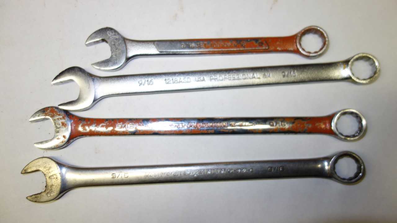 LOT OF 11 ASSORTED COMBINATION WRENCHES - HAND TOOLS