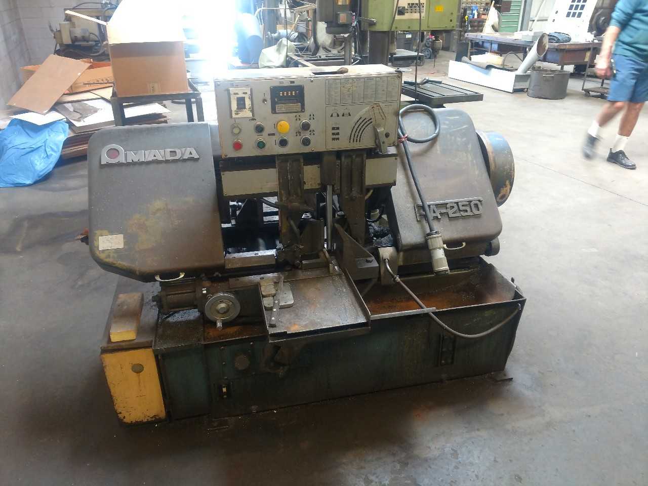 Amada HA-250 Horizontal Band Saw - METAL SAWS