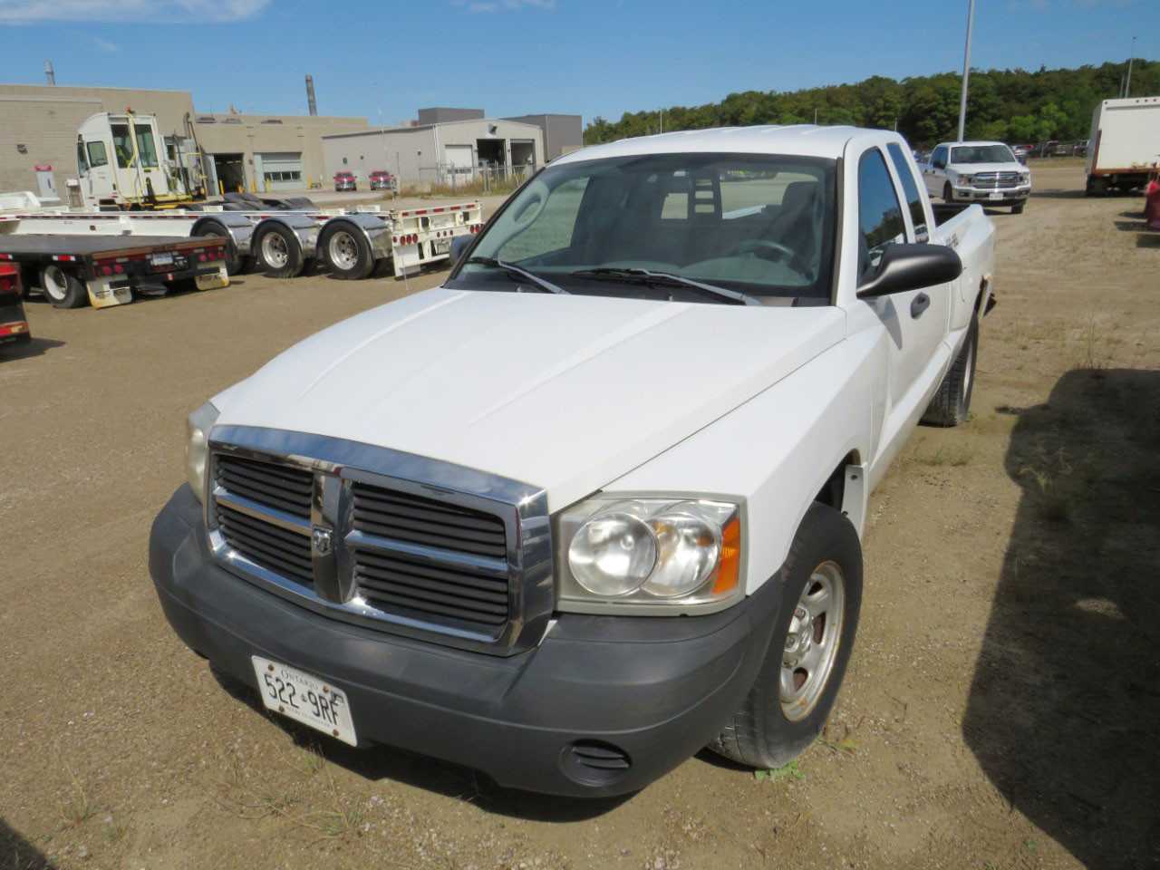 2005 DODGE DAKOTA 4X4 PICKUP TRUCK - HYDRO EXCAVATOR TRUCKS