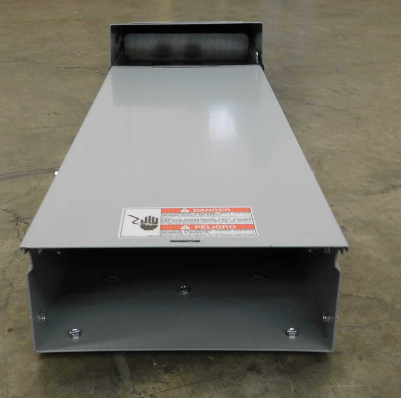 Quantity of 4 New Surplus Eaton CHU2G2GP Power Outlet Panel Unmetered 125A 120V 3 Wire - ELECTRICAL COMPONENTS
