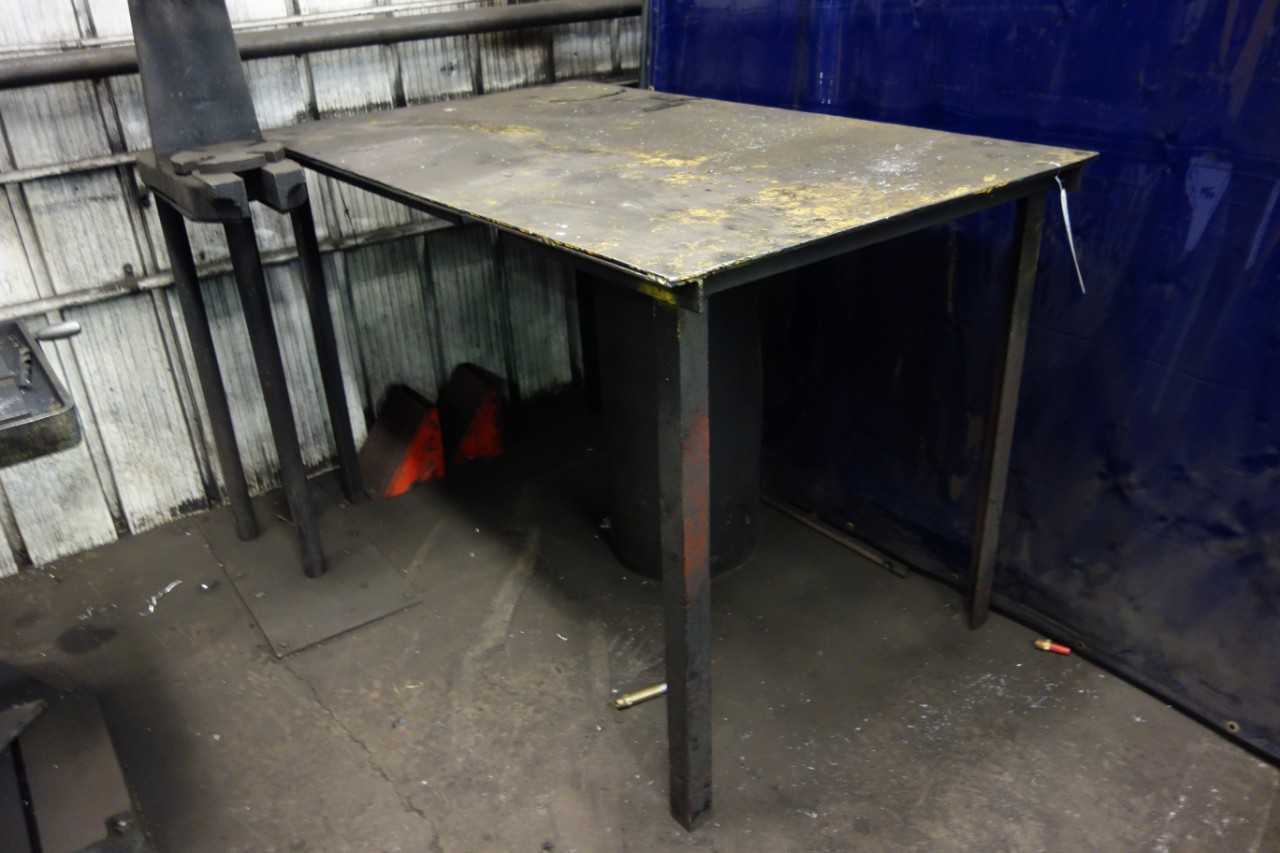 PROFESSIONAL STEEL WORK TABLE - PLANT & FACILITY