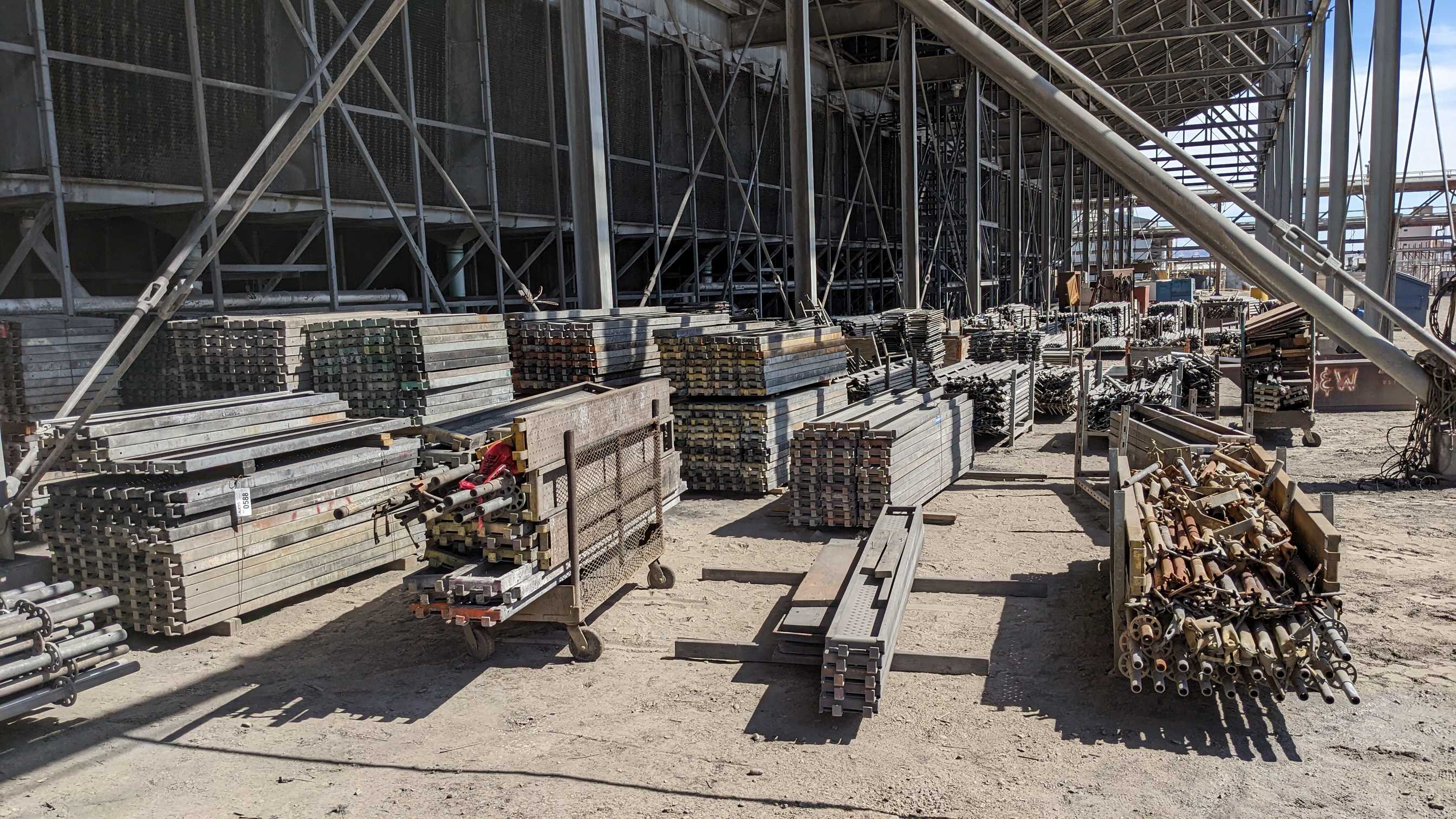 SCAFFOLDING - TRAILER MOUNTED EQUIPMENT