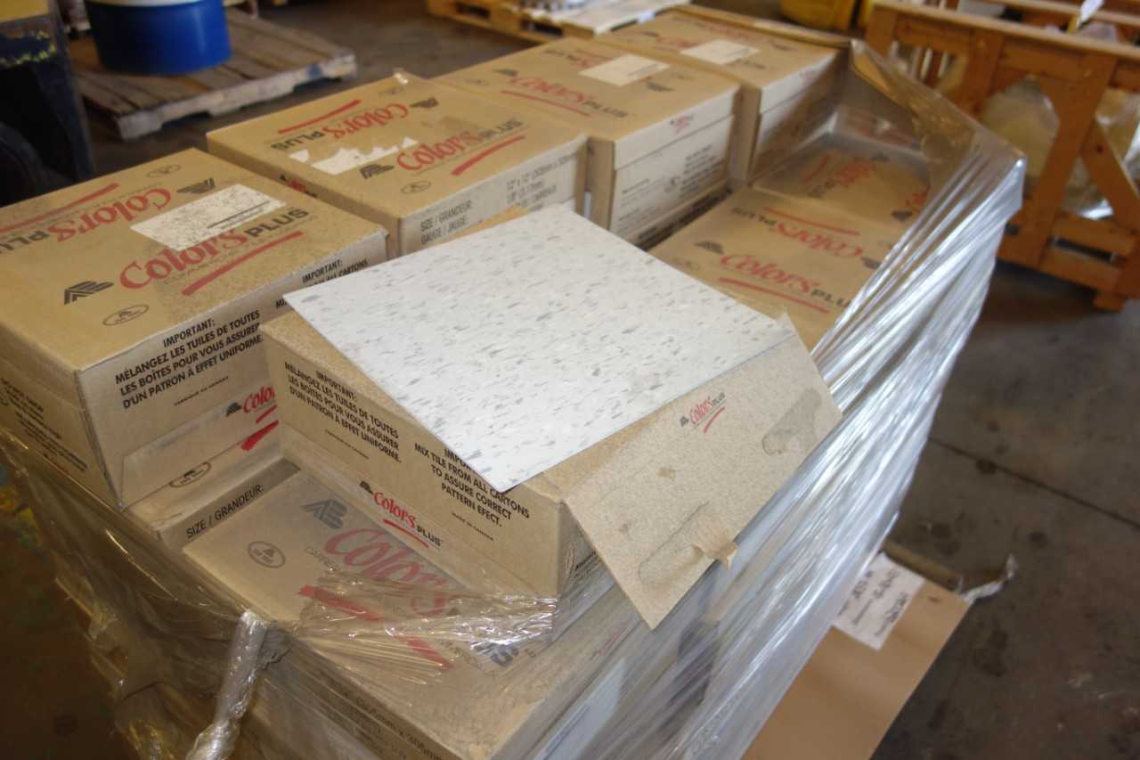 PALLET OF 12" X 12" X 1/8" GREY VINYL FLOOR TILE - PLANT & FACILITY