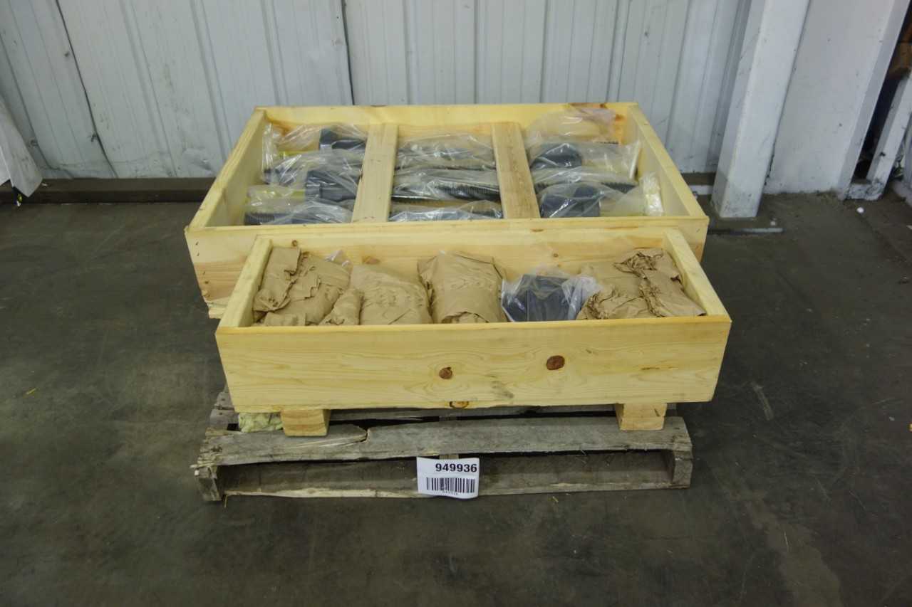 LOT OF 5 BALL SCREW ASSEMBLIES AND NUTS - BALL VALVE