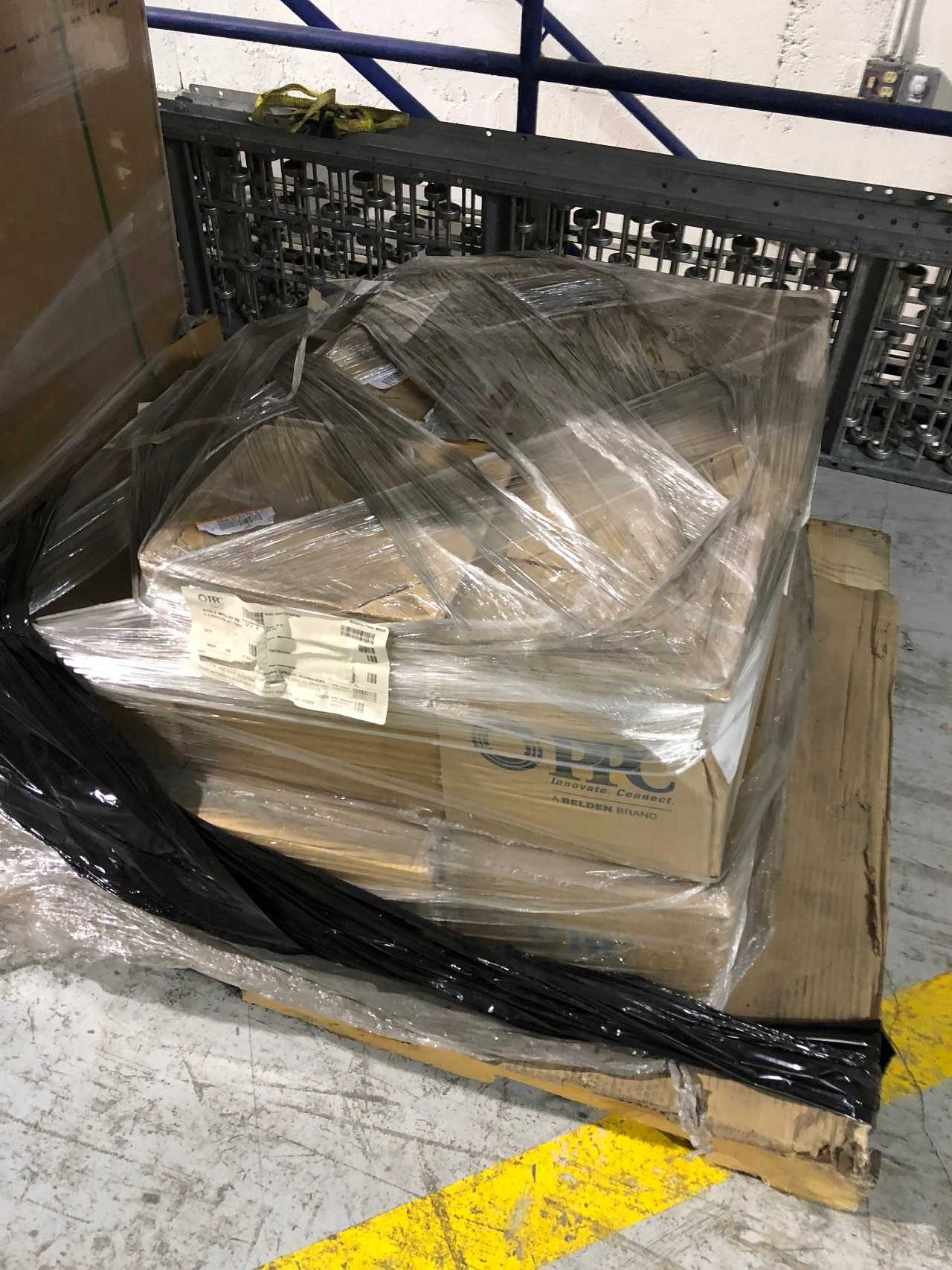 lot of 500 unit BELDEN SFI500W3 Slice Female Auto Seize - INDUSTRIAL PARTS