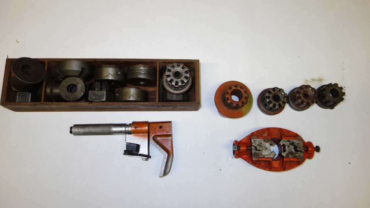 LOT OF ASSORTED DIES W/ ATTACHMENT, REED - ELECTRIC POWER TOOLS