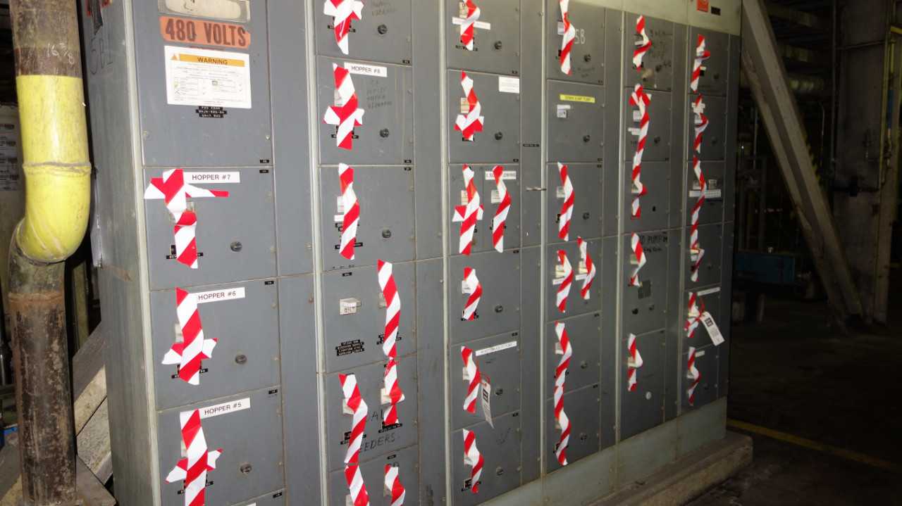 X6 VERTICAL SECTIONS OF WESTINGHOUSE MCC BUCKETS - MOTOR CONTROL CENTERS
