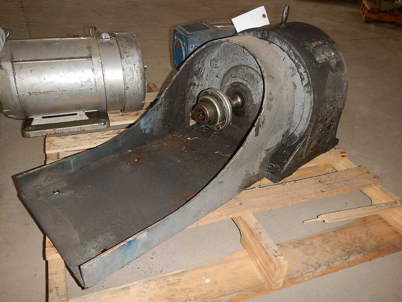 7 HP Philadelphia Gear Reducer Model SRCD2H - GEAR REDUCERS
