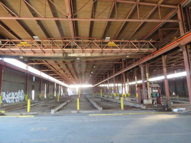 Crane, 10 Ton capacity, 75' span, approx. 30' under rail plus crane rails of 186' - CRANES