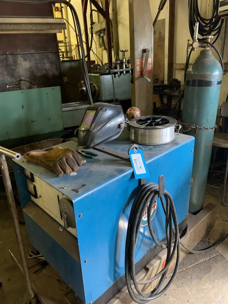 Miller Mig Welder with Miller wire feeder - WELDING EQUIPMENT