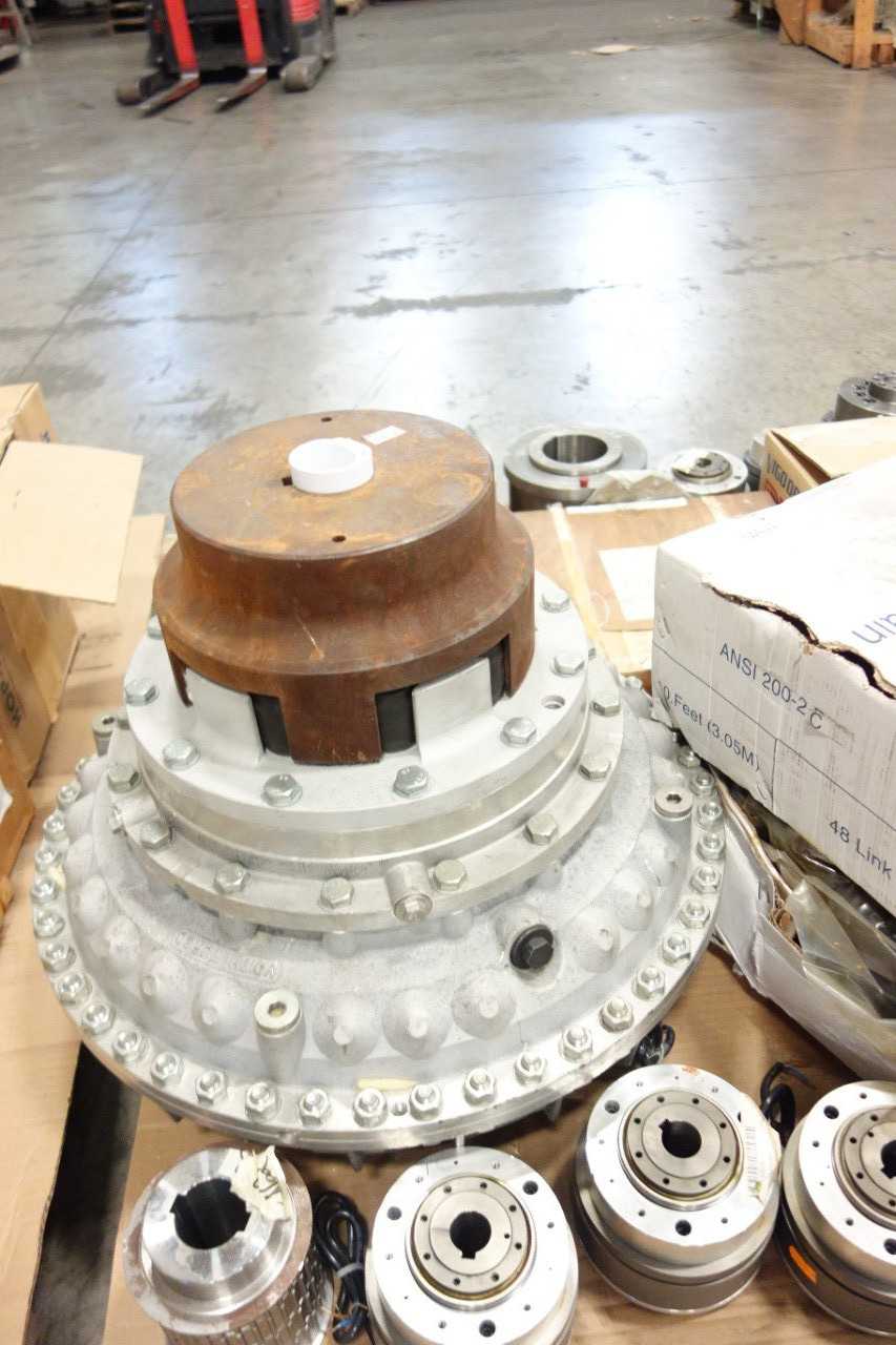 2 PALLETS OF ASSORTED POWER TRANSMISSION - POWER TRANSMISSION