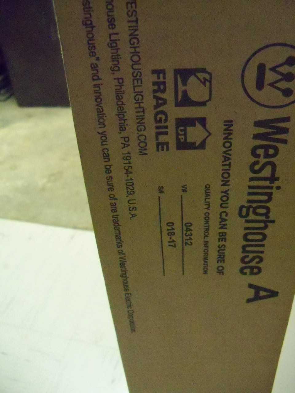 Fluorescent light Bulb lot - LIGHTING