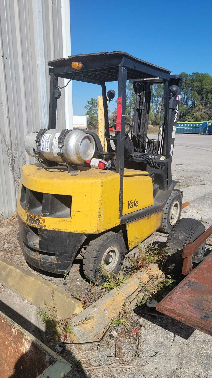 Yale Forklift Model GLP050 - FORKLIFTS