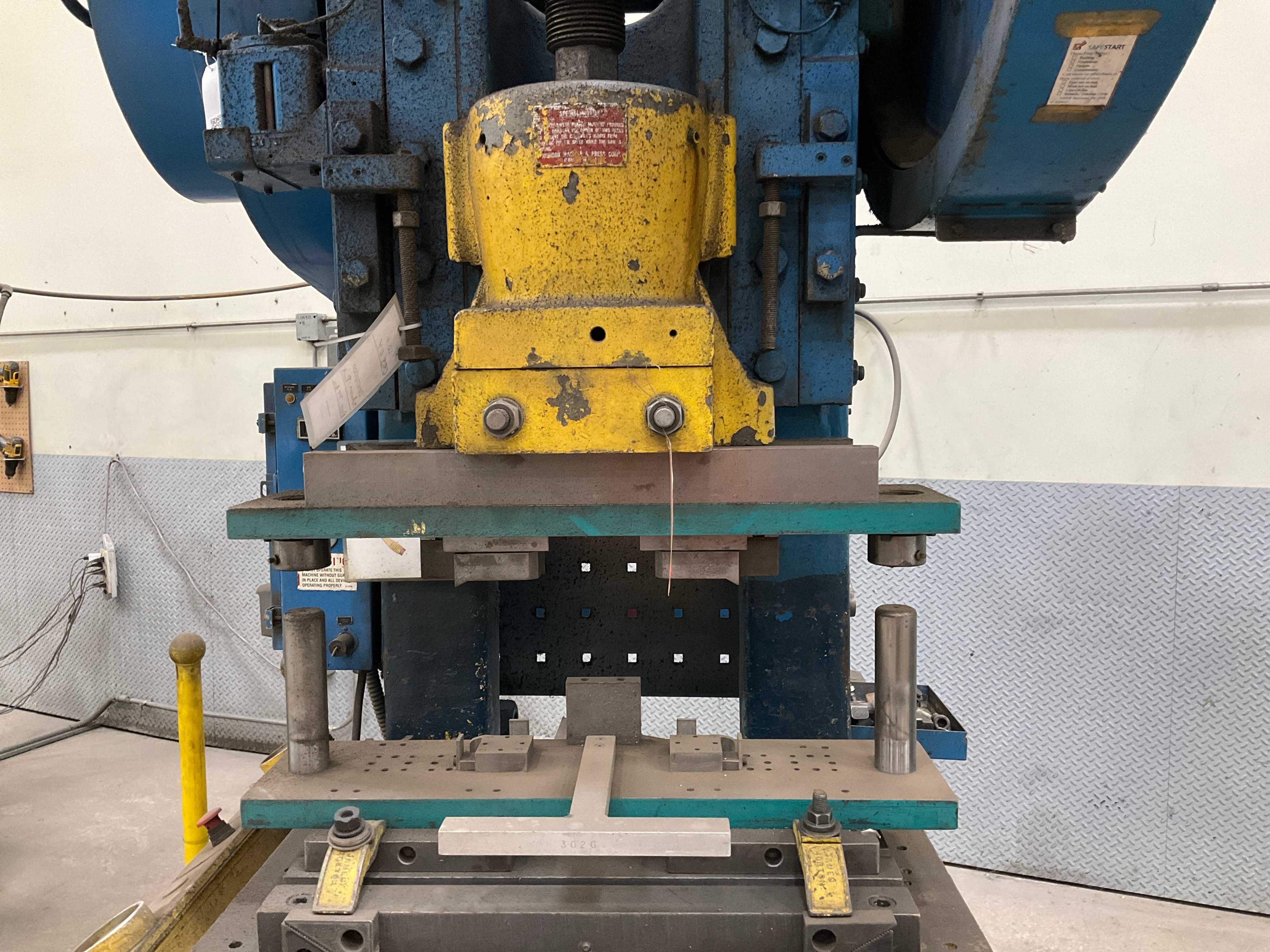 JOHNSON 430-20 PUNCHING MACHINE