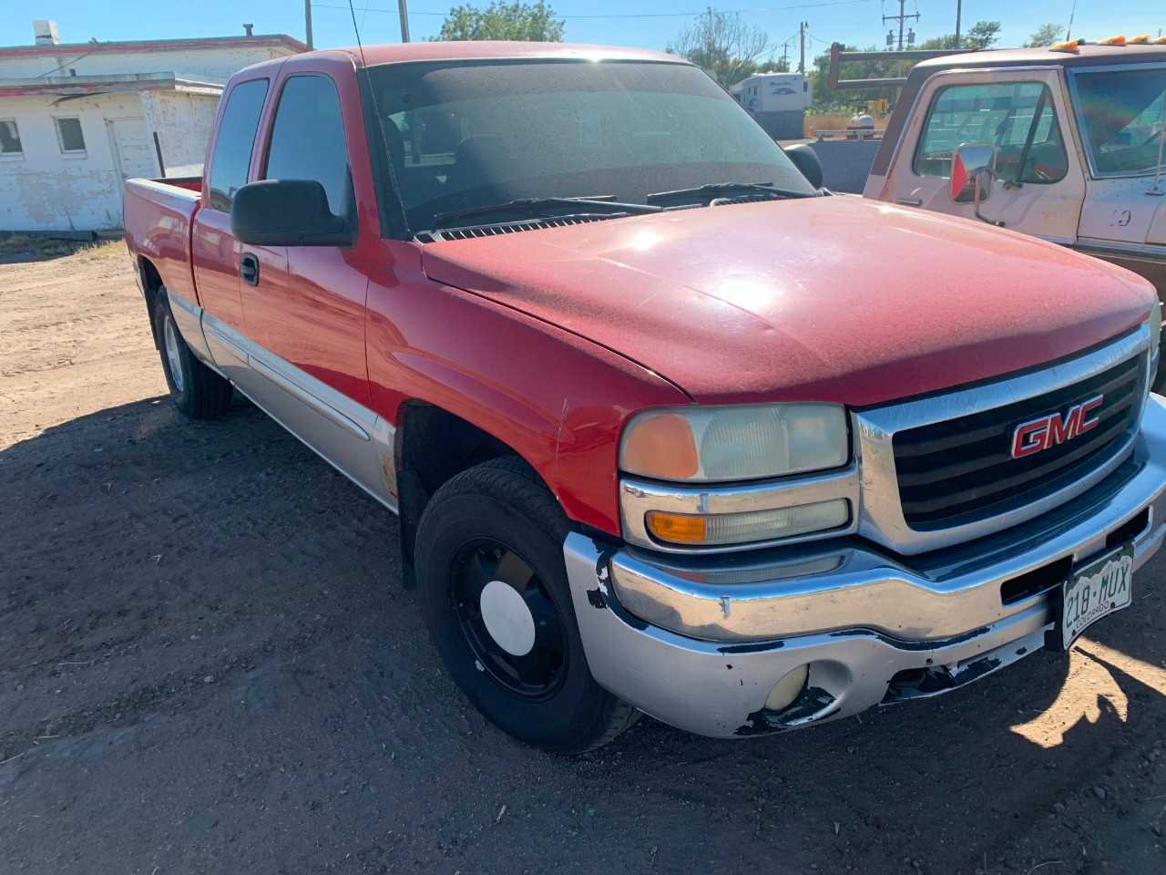 Chevy 1500 4x4 Pickup Runs - INDUSTRIAL PARTS