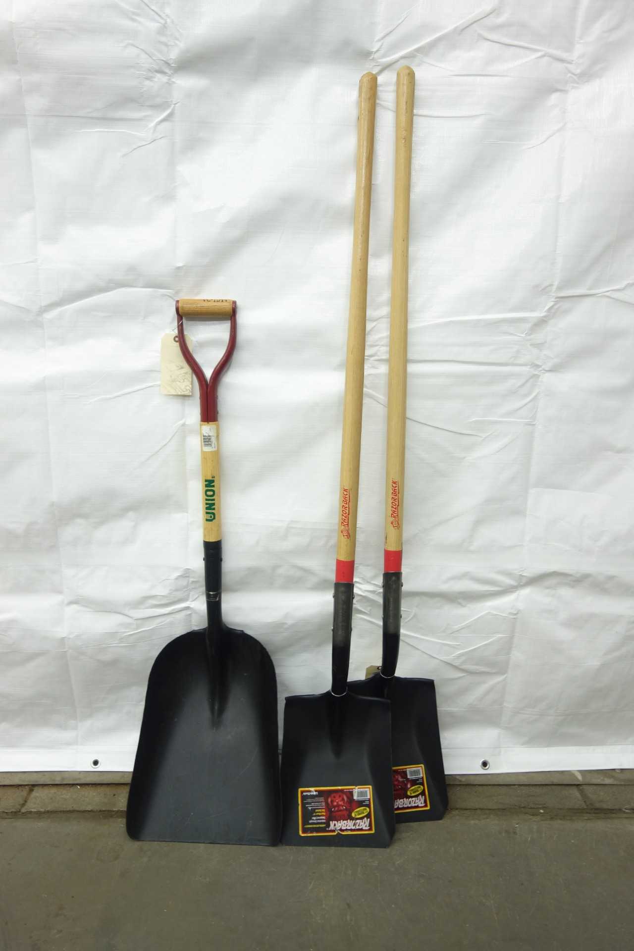 LOT OF 3 FLAT SHOVELS - ELECTRIC POWER TOOLS