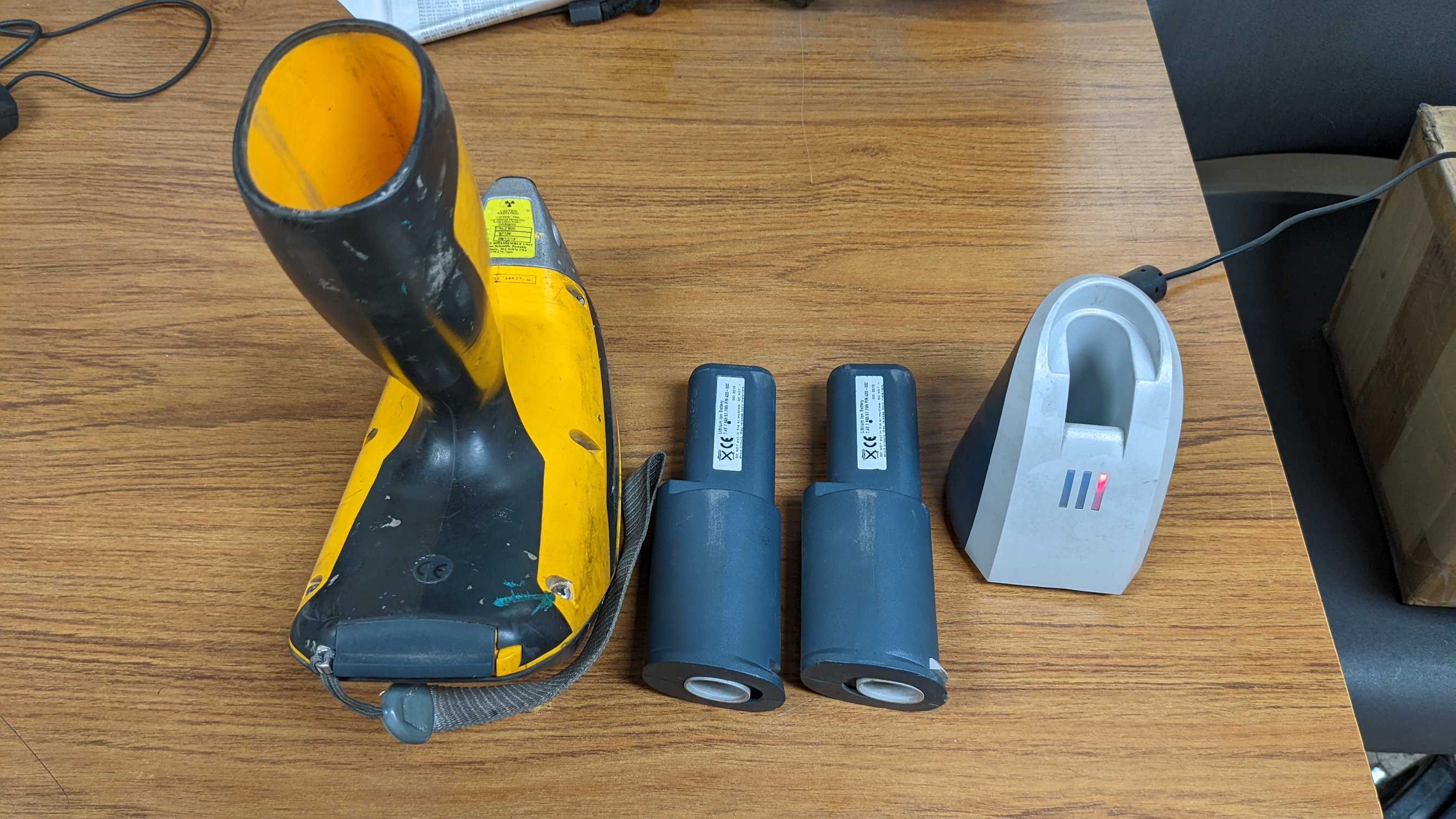 METAL ANALYZER NITON XL2 - ANALYZER