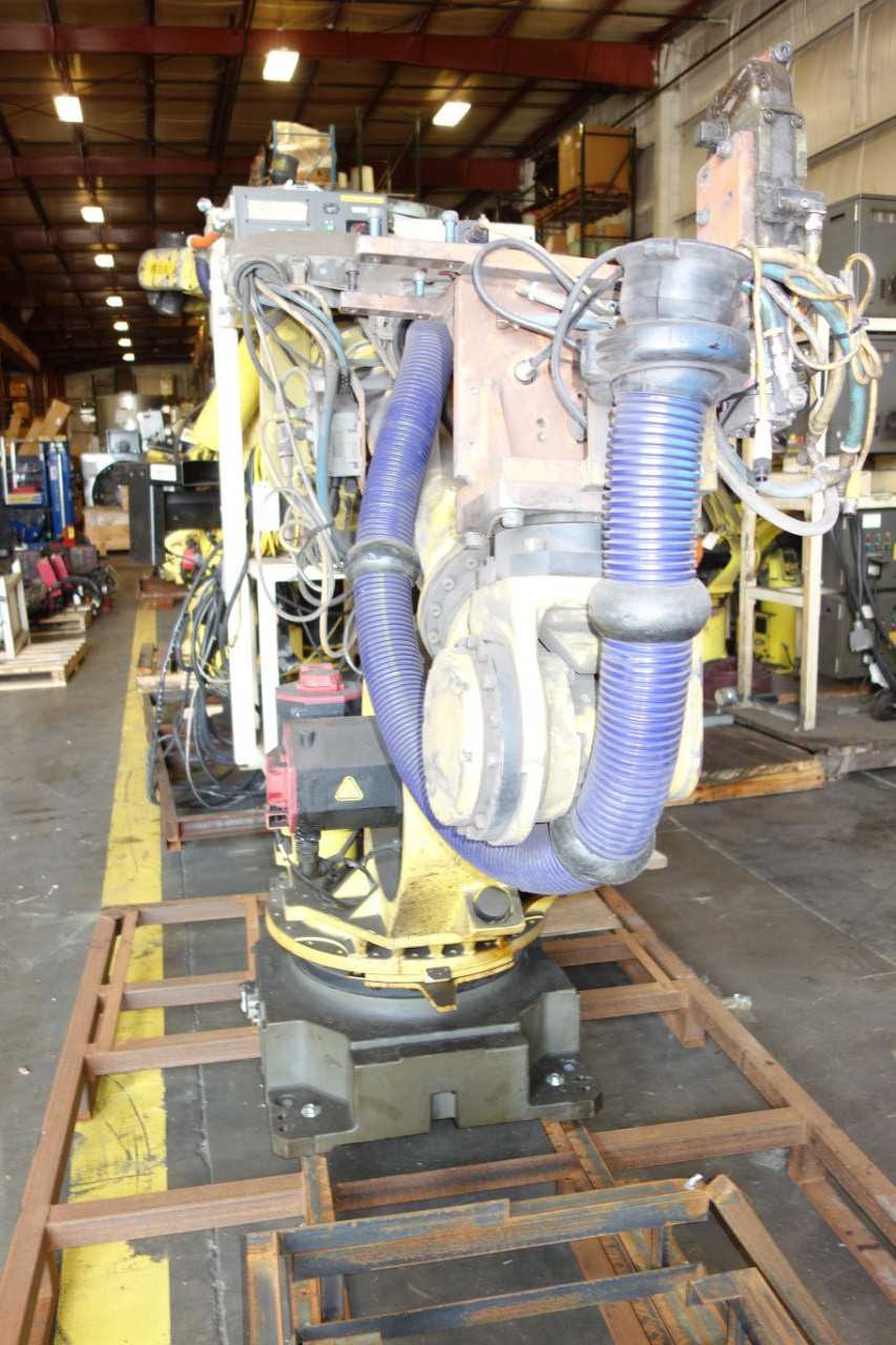 GE FANUC R-2000iA/125L ROBOT WITH R-J3iB CONTROLLER - INDUSTRIAL ROBOTS