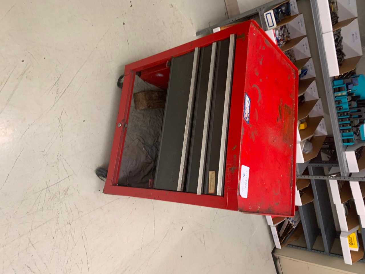 Rolling Tool Chest W/ Contents - TOOL STORAGE
