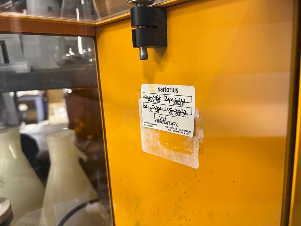 Sartorius 1602-MP8 analytical balance - LAB & SCIENTIFIC