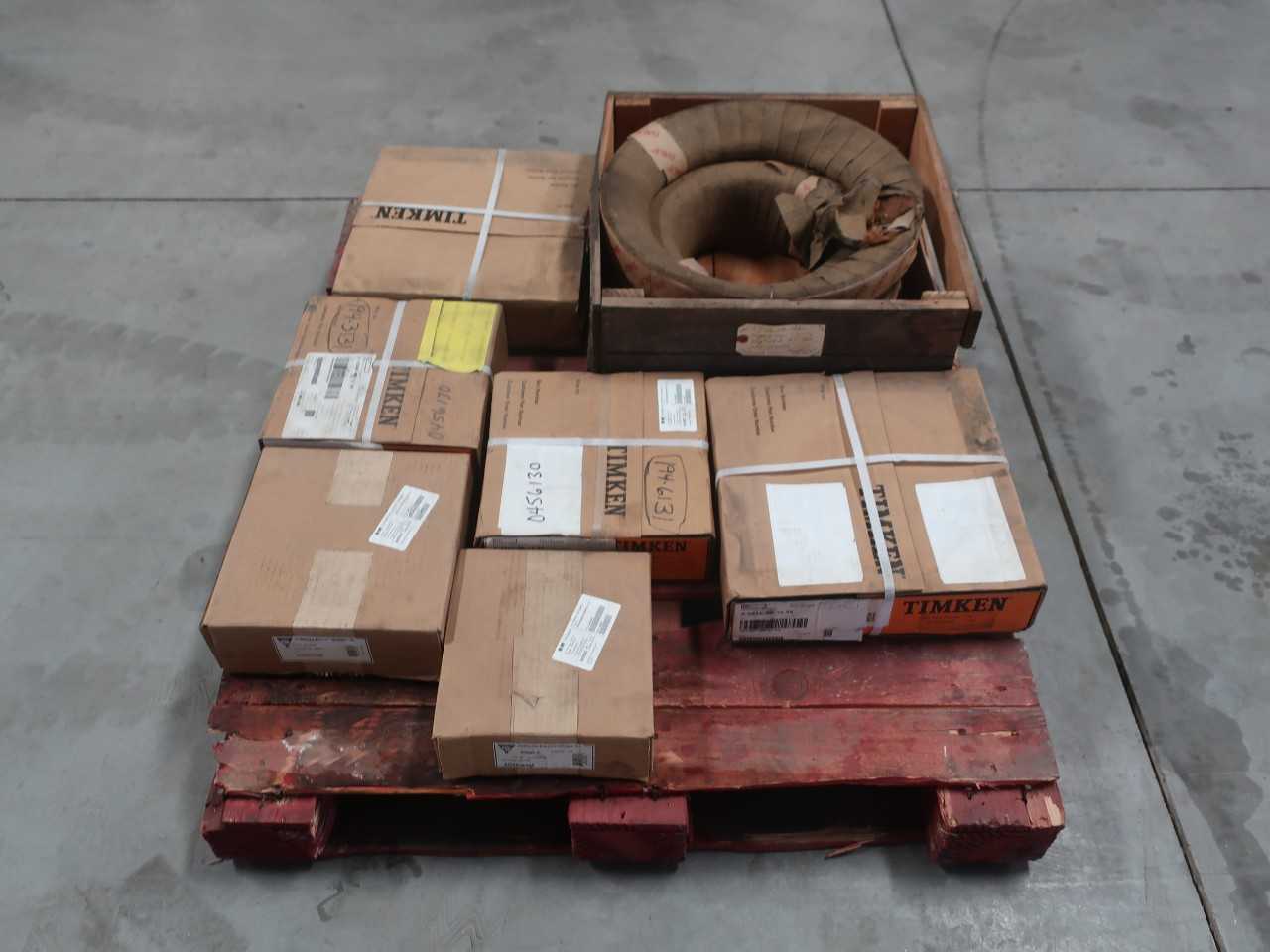 1 PALLET OF ASSORTED BEARINGS - BEARINGS