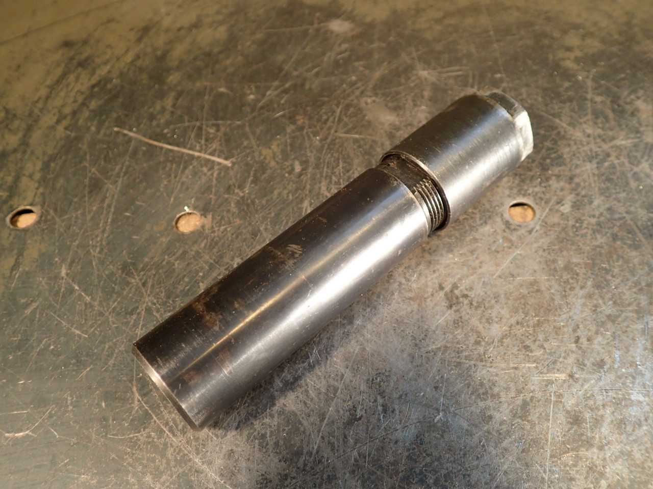 DA-100 Double Angle Collet Chuck: 1" Straight Extension Shank, 4.8" OAL - MACHINING ACCESSORIES & TOOLING