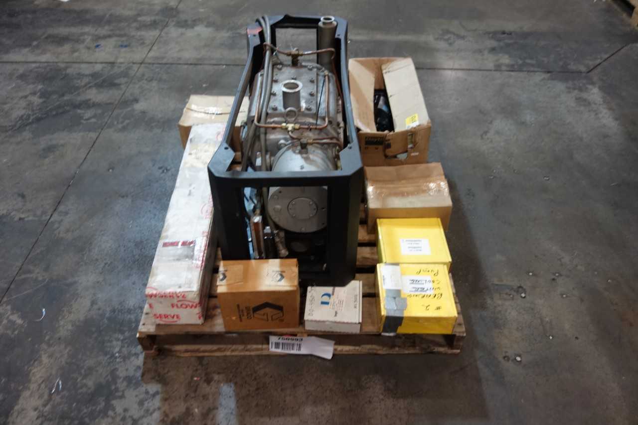 1 PALLET OF ASSORTED PUMP PARTS, VACUUM PUMP - VACUUM PUMP
