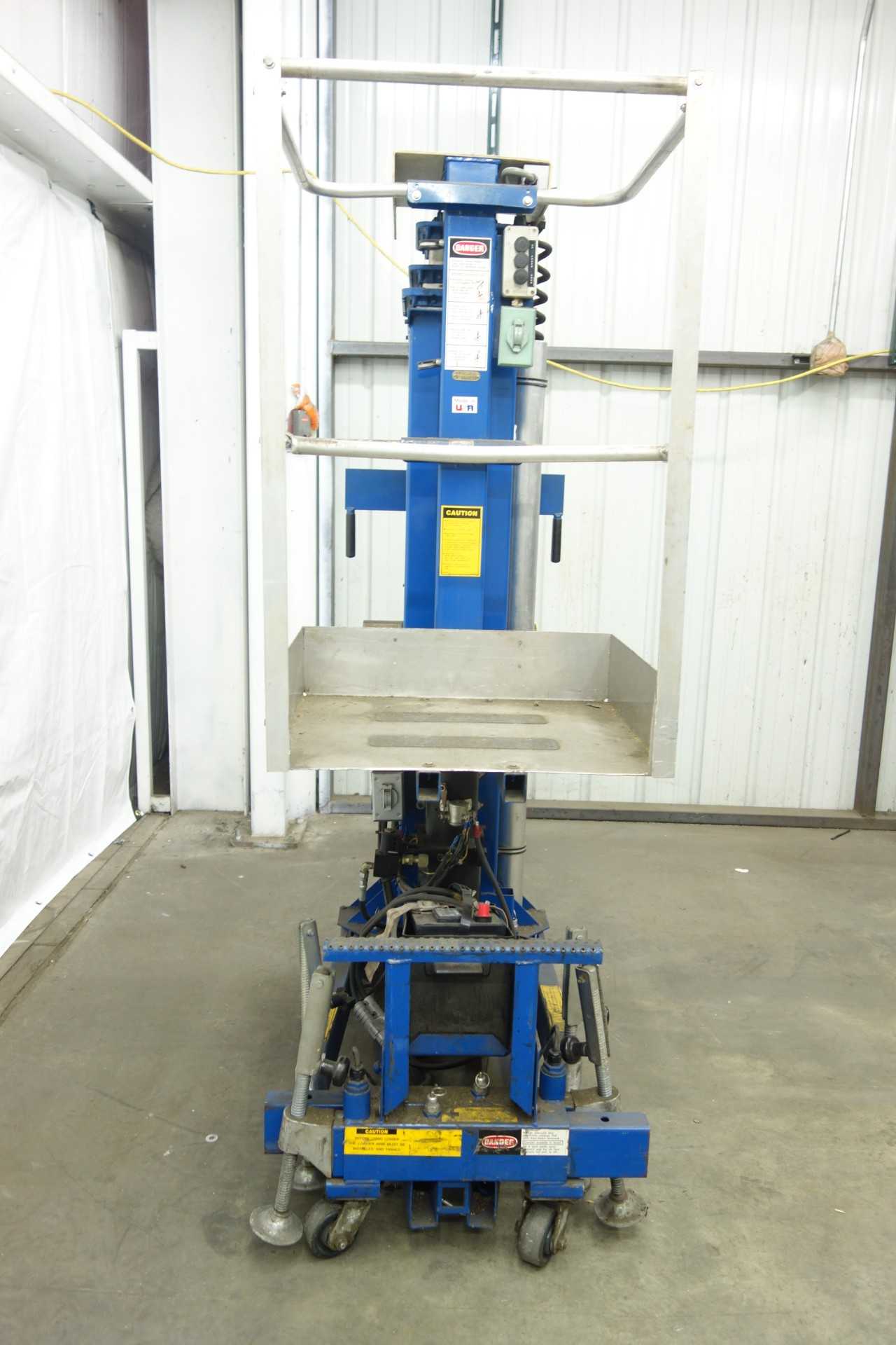 UPRIGHT UL-20 ELECTRIC MAN LIFT - MATERIAL HANDLING